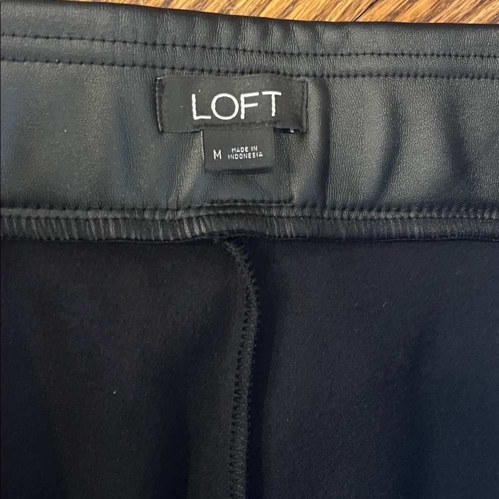LOFT Black Faux Leather Leggings, NWOT, M - Picture 2 of 4